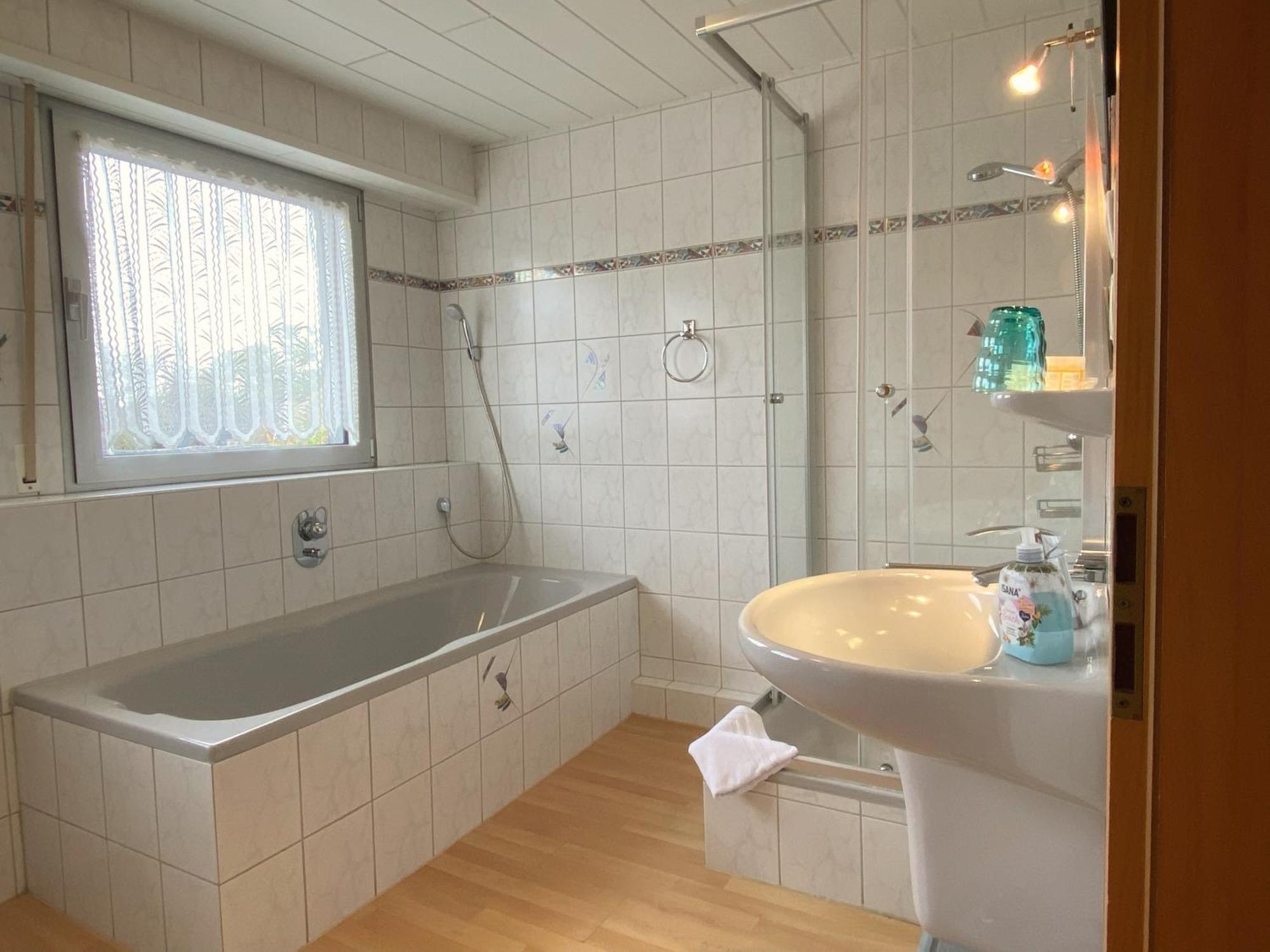 Hotel-Restaurant-Haus Berger Viersen Extérieur photo